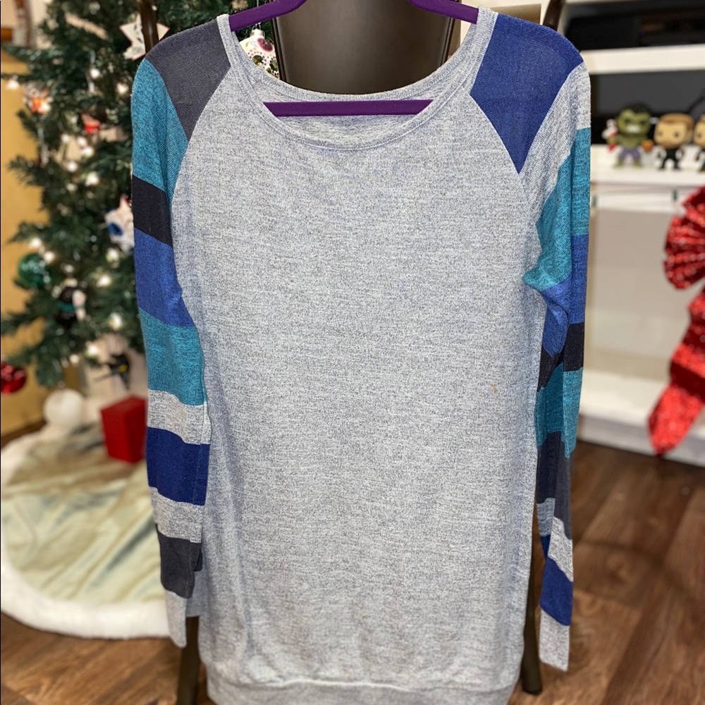*Macys* Long Sleeve Shirt
